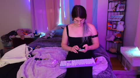 Ryn Michele online show from May 2026 11:57:02 PM