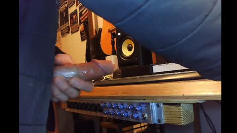 rynoxox online show from December 2024 08:26:01 AM