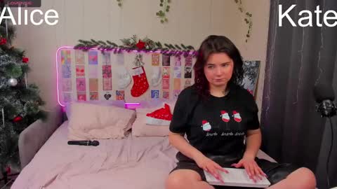 Snapshot of s_katekisa_ss chatting on December 2024 01:26:01 AM Kate online show from December 2024 01:26:01 AM