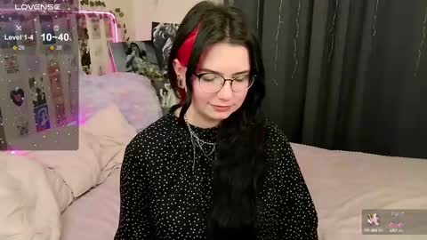 Snapshot of s_katekisa_ss chatting on March 2025 05:31:02 AM Kate online show from March 2025 05:31:02 AM