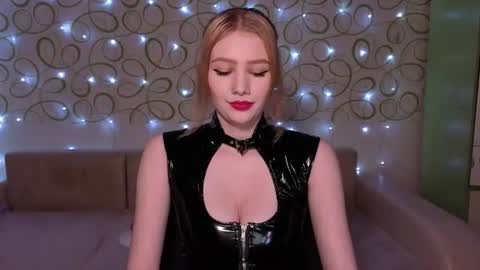Sveta online show from July 2026 11:09:02 PM