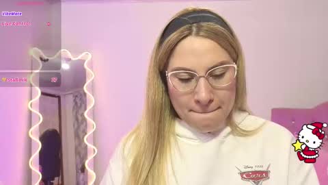 saaya_tay online show from December 2025 04:08:01 AM