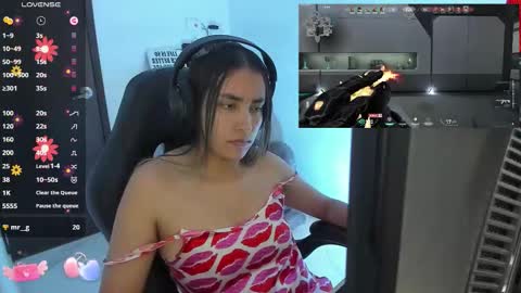 Angie  online show from October 2025 07:26:02 PM