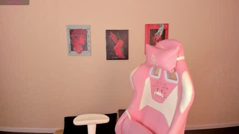 sabrina_moun online show from October 2025 01:28:01 AM