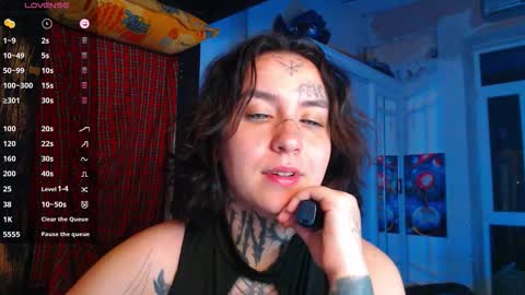 Lilith Solar online show from November 2025 05:25:01 PM