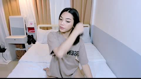 urHOT SABBY online show from January 2025 05:20:01 PM