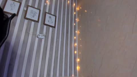 mariana  online show from March 2025 11:33:01 PM