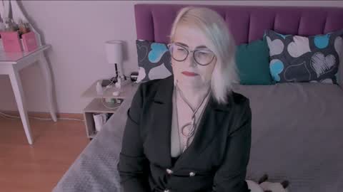 Sabrina MacMarren online show from January 2025 06:24:02 PM