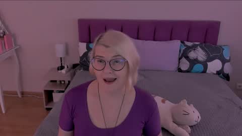 Sabrina MacMarren online show from February 2025 10:04:02 AM