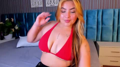 Snapshot of sabrinamaddoxs chatting on May 2026 03:27:01 PM SabrinaMaddox online show from May 2026 03:27:01 PM