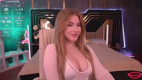 Snapshot of sabrinamuse chatting on September 2025 06:40:02 AM Sabrina online show from September 2025 06:40:02 AM