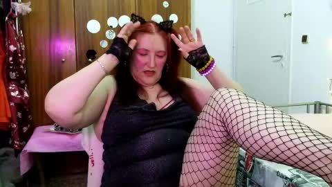 Snapshot of sabrinaxlovess chatting on May 2026 05:18:01 PM SabrinaXlovess online show from May 2026 05:18:01 PM