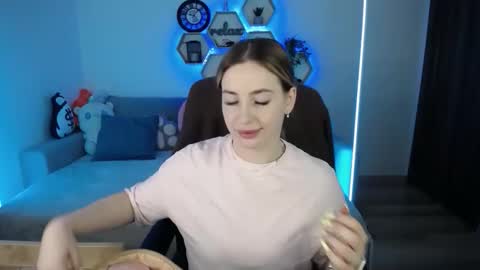 Sabrina Violet online show from March 2026 09:15:02 AM