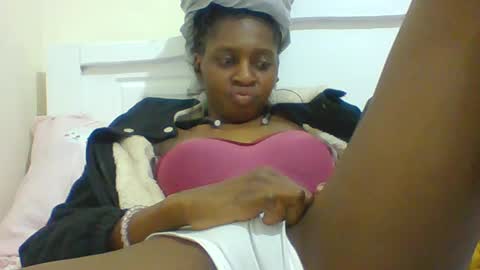 Snapshot of sabsexy5 chatting on June 2026 02:52:01 PM sabsexy5 online show from June 2026 02:52:01 PM