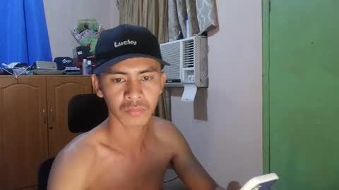 Snapshot of sachu01 chatting on April 2026 11:00:02 AM Sachu01 online show from April 2026 11:00:02 AM