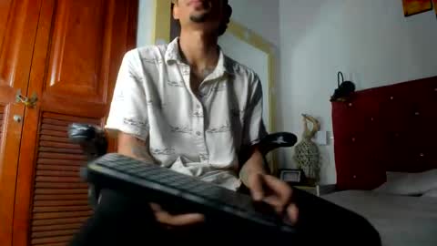 Snapshot of sack_connor chatting on December 2025 08:35:01 PM Sack online show from December 2025 08:35:01 PM