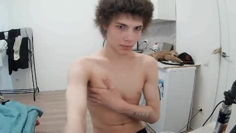 Snapshot of sadvetements chatting on June 2026 03:29:02 AM sadvetements online show from June 2026 03:29:02 AM