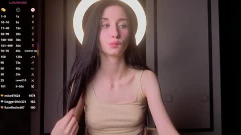 Letty online show from April 2026 05:02:02 PM