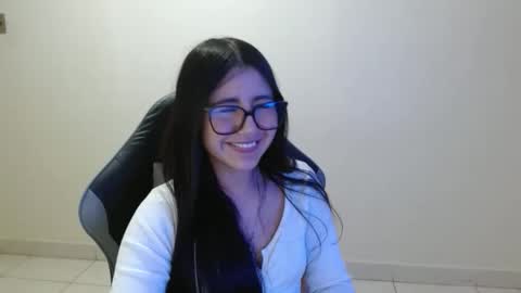 Sahaliefox  online show from January 2026 06:56:02 PM