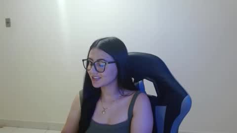 Sahaliefox  online show from February 2026 06:19:01 PM