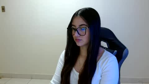 Snapshot of sahaliefox_ chatting on June 2026 12:20:01 AM Sahaliefox online show from June 2026 12:20:01 AM