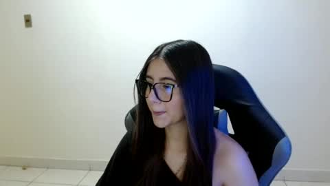 Snapshot of sahaliefox_ chatting on June 2026 09:41:01 PM Sahaliefox online show from June 2026 09:41:01 PM