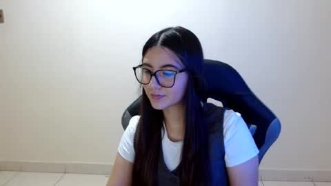 Snapshot of sahaliefox_ chatting on July 2026 05:17:01 PM Sahaliefox online show from July 2026 05:17:01 PM