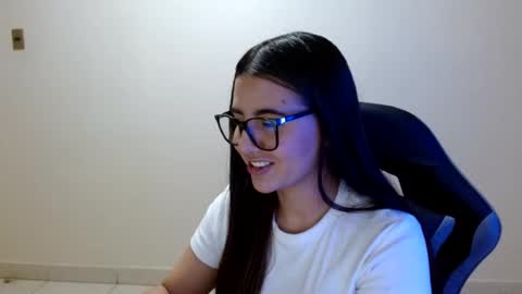 Snapshot of sahaliefox_ chatting on July 2026 10:23:01 PM Sahaliefox online show from July 2026 10:23:01 PM