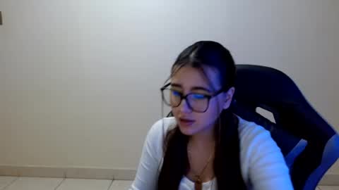 Snapshot of sahaliefox_ chatting on July 2026 09:57:01 PM Sahaliefox online show from July 2026 09:57:01 PM