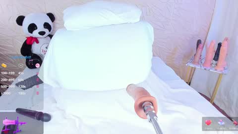 Snapshot of sahara1106 chatting on January 2025 05:02:01 PM Danella online show from January 2025 05:02:01 PM
