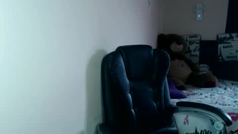 Karina online show from October 2025 04:39:01 PM