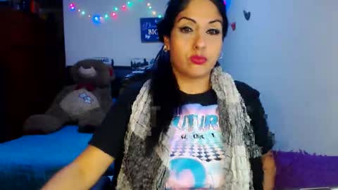 Karina online show from December 2025 02:30:01 AM