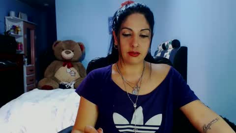 Snapshot of sahotlove1 chatting on May 2026 05:40:02 PM Karina online show from May 2026 05:40:02 PM