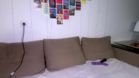 Sofia online show from October 2025 01:57:02 PM