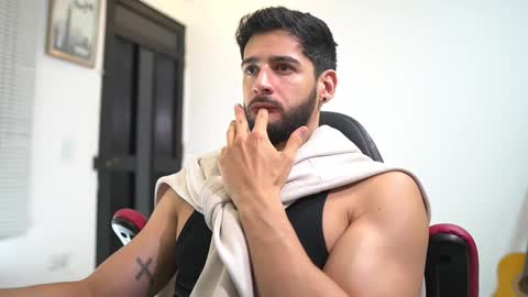 saimon  online show from November 2025 11:18:01 PM