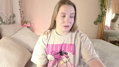 saint__vicious online show from April 2026 08:17:02 PM