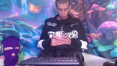 Snapshot of saint_boyy chatting on January 2025 01:15:01 PM saint boy online show from January 2025 01:15:01 PM