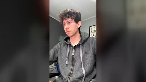 saint_nott online show from April 2026 01:48:02 PM