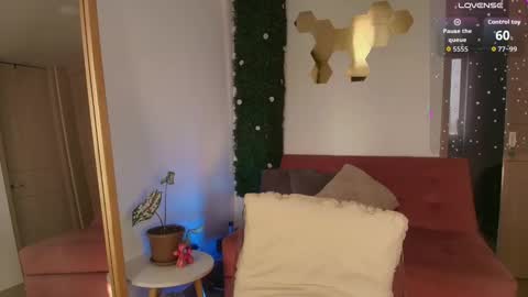 sairy_ online show from March 2026 12:33:01 PM