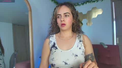 sairy_ online show from April 2026 04:42:02 PM