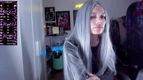    online show from February 2025 06:43:01 AM