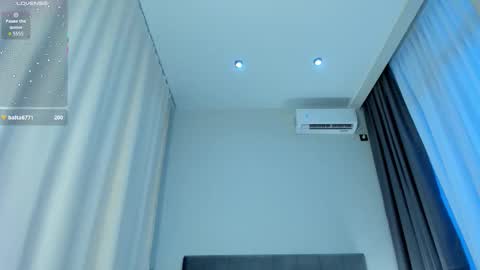 Snapshot of sakura__frostt chatting on November 2025 01:01:01 PM ur Vanessa online show from November 2025 01:01:01 PM