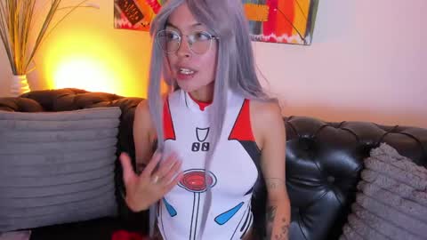 Snapshot of sakura_cun chatting on May 2026 04:10:02 AM Sakura online show from May 2026 04:10:02 AM