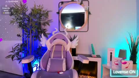 Sakura online show from February 2025 11:10:02 AM