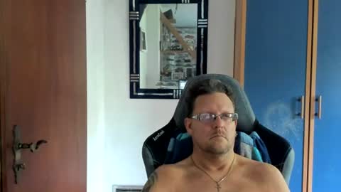 Snapshot of salichris chatting on July 2026 09:02:02 AM salichris online show from July 2026 09:02:02 AM