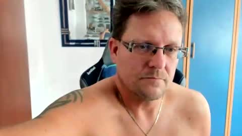 Snapshot of salichris chatting on July 2026 03:54:02 PM salichris online show from July 2026 03:54:02 PM