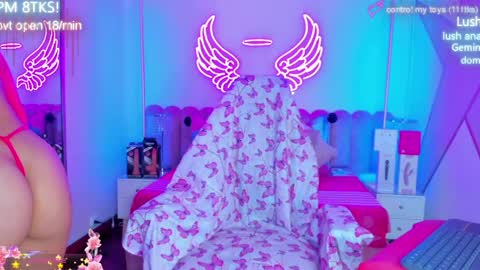 Snapshot of sallybrown_ chatting on April 2026 08:40:02 PM miss Sally online every night from 1am to 8am Colombia time online show from April 2026 08:40:02 PM
