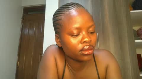 Snapshot of sallysasha254 chatting on December 2024 06:32:01 AM sallysasha254 online show from December 2024 06:32:01 AM