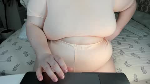 Snapshot of salma_queen chatting on February 2025 08:00:01 PM SalmaRoth online show from February 2025 08:00:01 PM