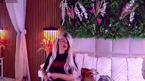 SalmaRoze online show from June 2026 04:03:02 AM